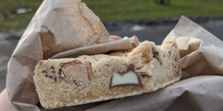 This Dublin coffee shop is serving incredible Kinder Bueno blondies