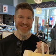 VSC say ‘thnks fr th mmrs’ as Fall Out Boy drummer pays a visit