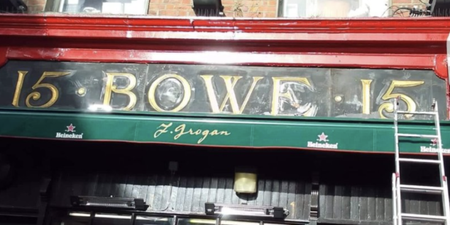 ‘No, we’ve not changed our name’ Grogan’s pub unveils old sign from 1950s