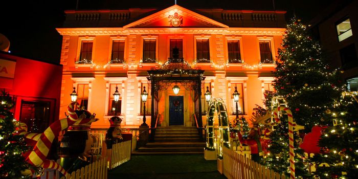 exterior of mansion house at christmas